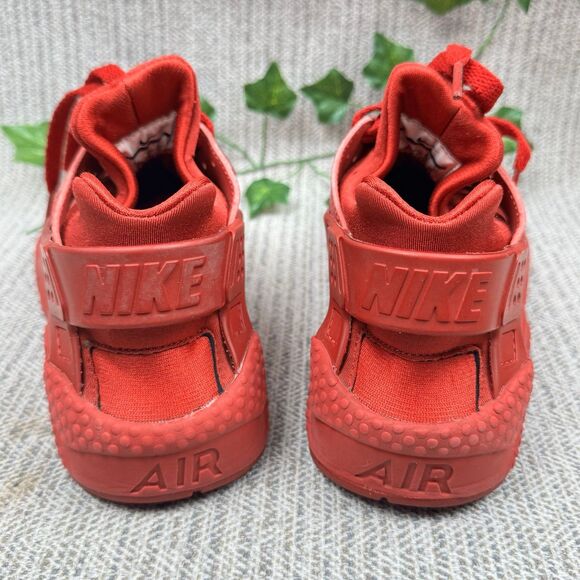 NIKE Air Huarache Triple Red University Athletic Trainers SZ 8 women’s - Picture 4 of 7